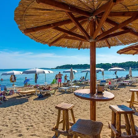 Three-bedroom Holiday In * Medulin